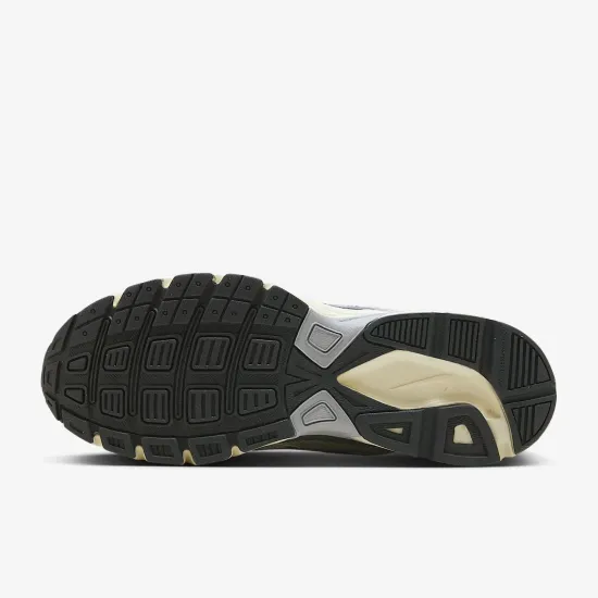 Кросівки Nike Initiator HQ1179-001