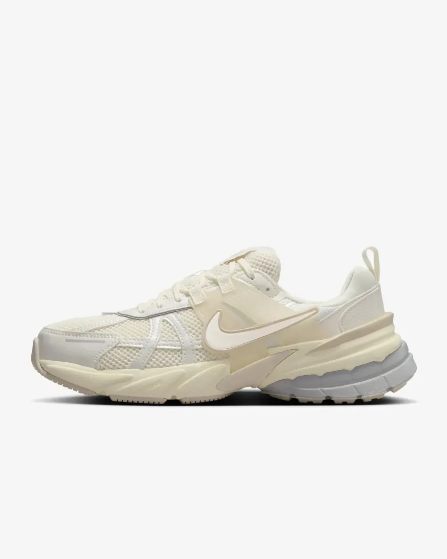 Кросівки Nike V2K Run HQ1512-110