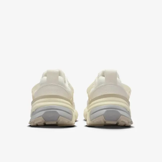 Кросівки Nike V2K Run HQ1512-110