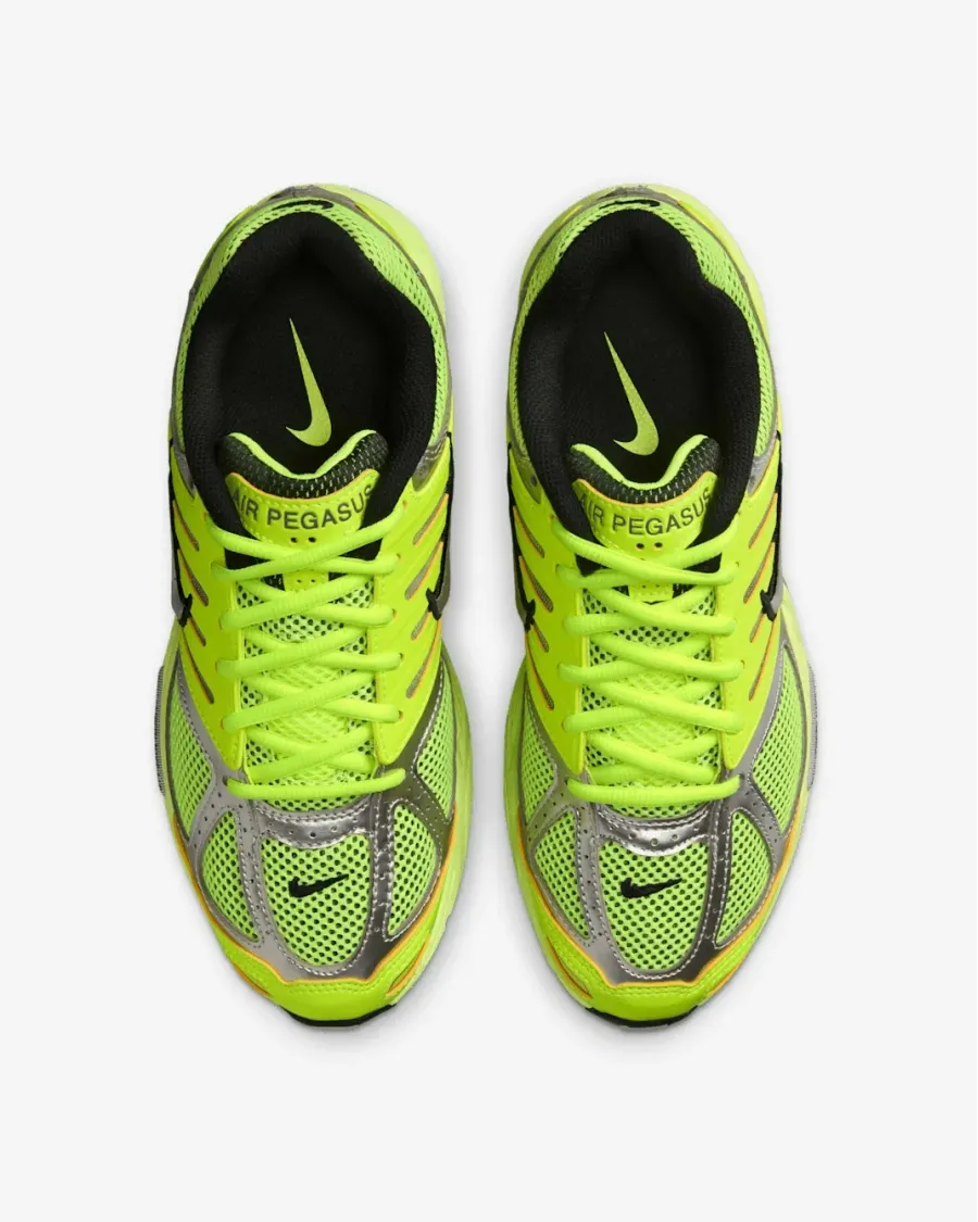 Кросівки Nike Air Pegasus 2K5 HQ1675-700