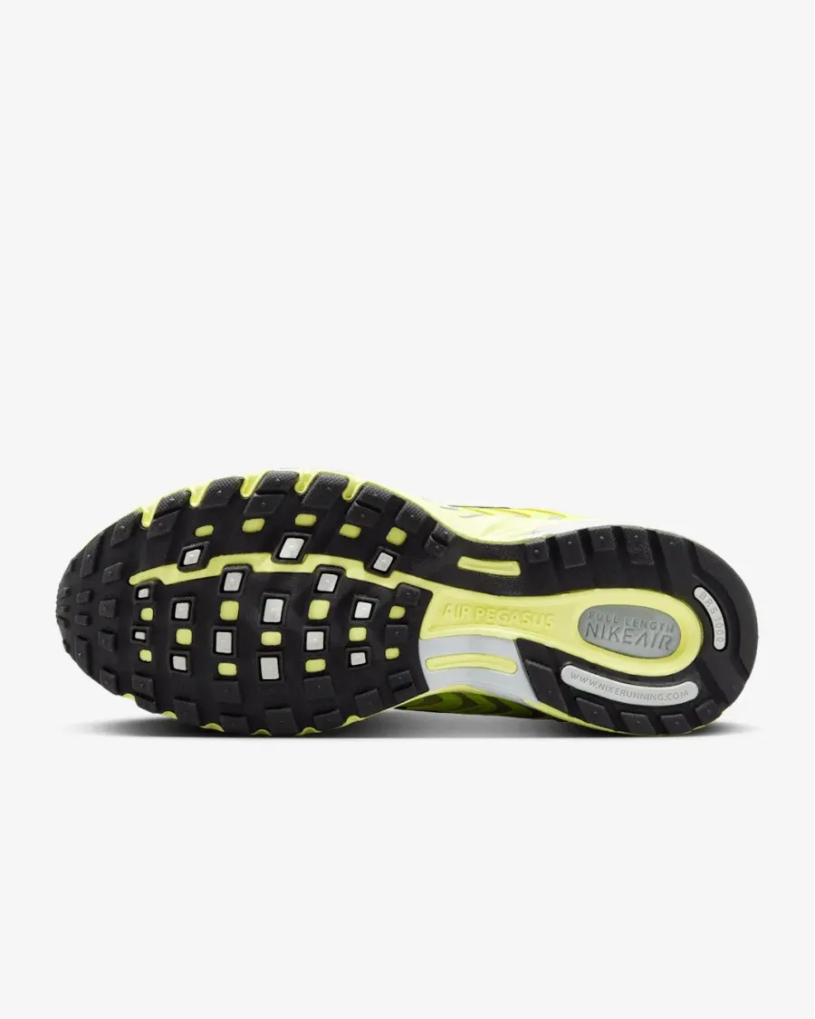 Кросівки Nike Air Pegasus 2K5 HQ1675-700