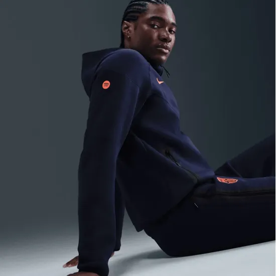 Кофта Nike FC Barcelona Tech Fleece Windrunner HQ1829-411