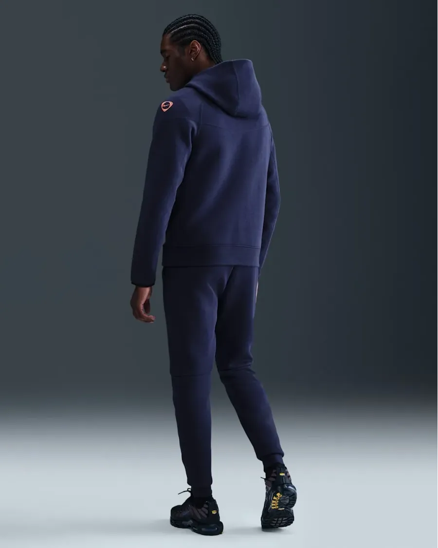 Кофта Nike FC Barcelona Tech Fleece Windrunner HQ1829-411