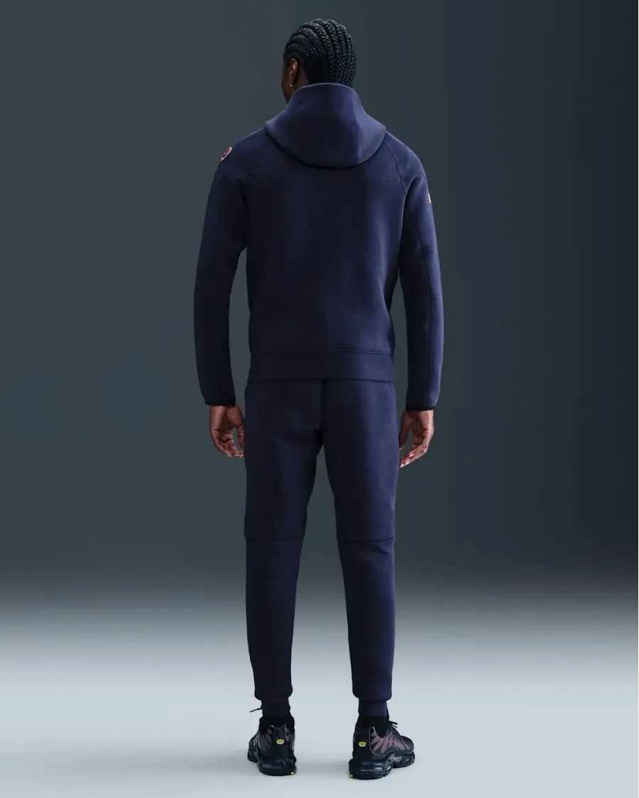 Штани Nike FC Barcelona Tech Fleece HQ1901-410