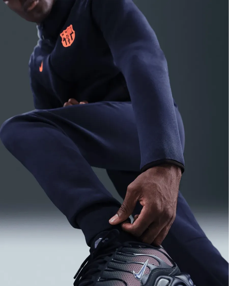 Штани Nike FC Barcelona Tech Fleece HQ1901-410