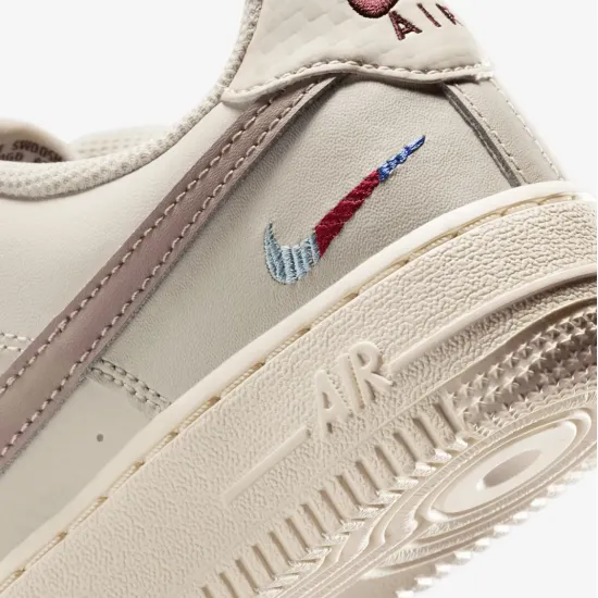 Кросівки Nike Air Force 1 LV8 1 BG EE HQ1907-100