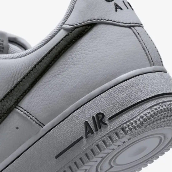 Кросівки Nike Air Force 1 ’07 LV8 HQ2037-004