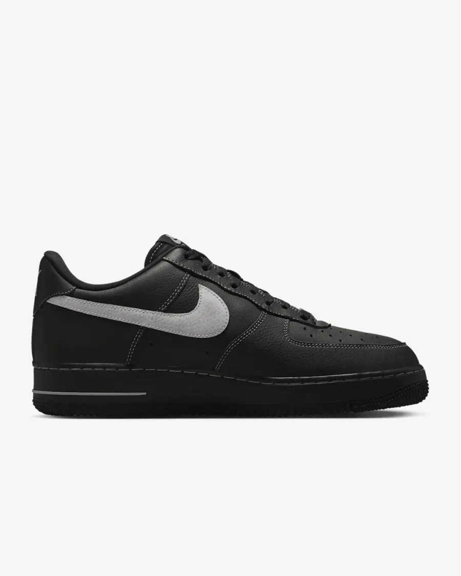 Кросівки Nike Air Force 1 ’07 LV8 HQ2037-006