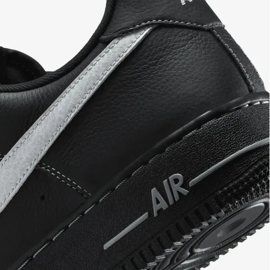 Кросівки Nike Air Force 1 ’07 LV8 HQ2037-006