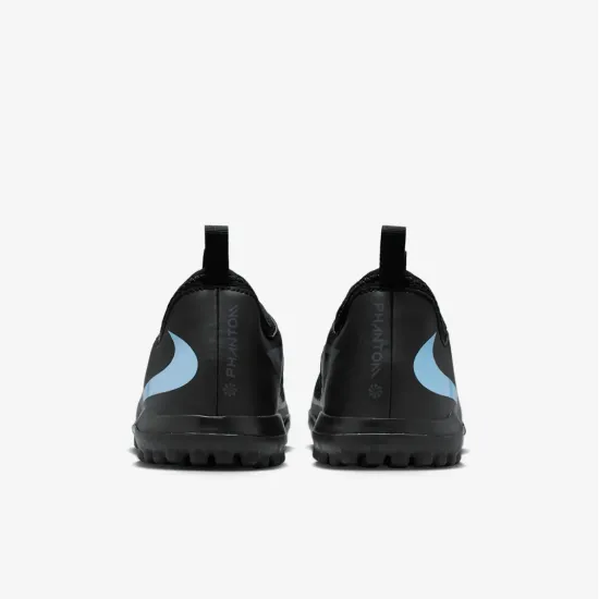 Сороконіжки Nike Phantom 6 Low Academy TF HQ2038-003