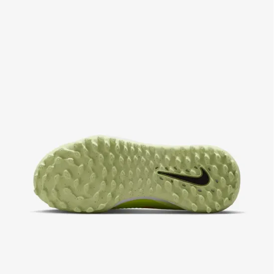Сороконіжки Nike Phantom 6 Low Academy TF HQ2038-800