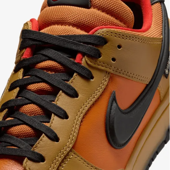 Кросівки Nike Dunk Low Gore‑Tex HQ2053-700
