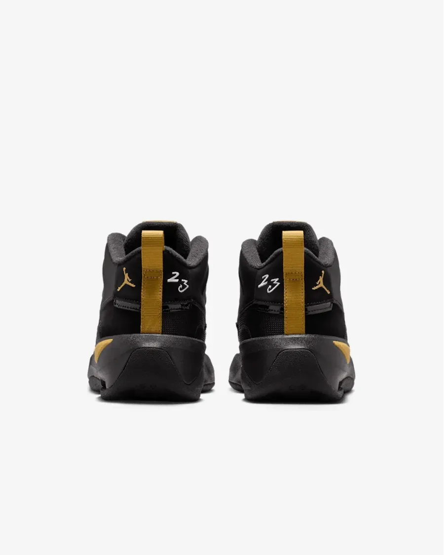 Кросівки Nike Air Jordan Max Aura 7 HQ2089-007