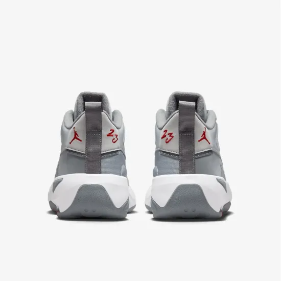 Кросівки Nike Air Jordan Max Aura 7 HQ2091-002