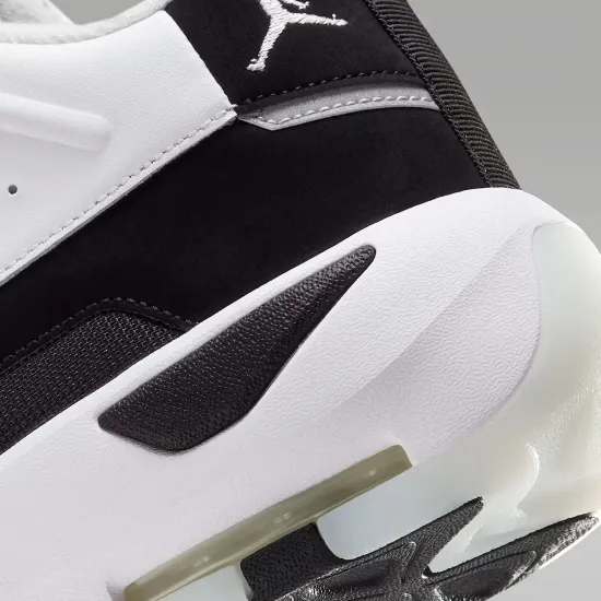 Кросівки Nike Air Jordan Max Aura 7 HQ2091-100