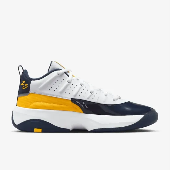 Кросівки Nike Air Jordan Max Aura 7 HQ2091-102