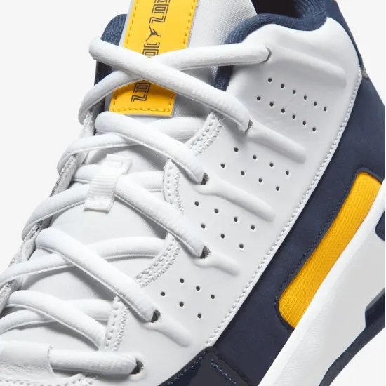 Кросівки Nike Air Jordan Max Aura 7 HQ2091-102