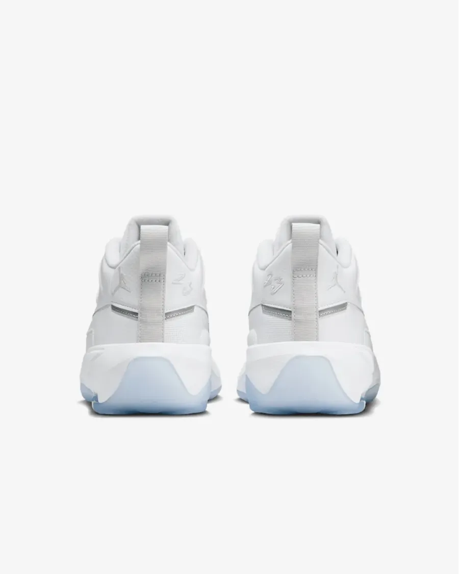 Кросівки Nike Air Jordan Max Aura 7 HQ2091-105