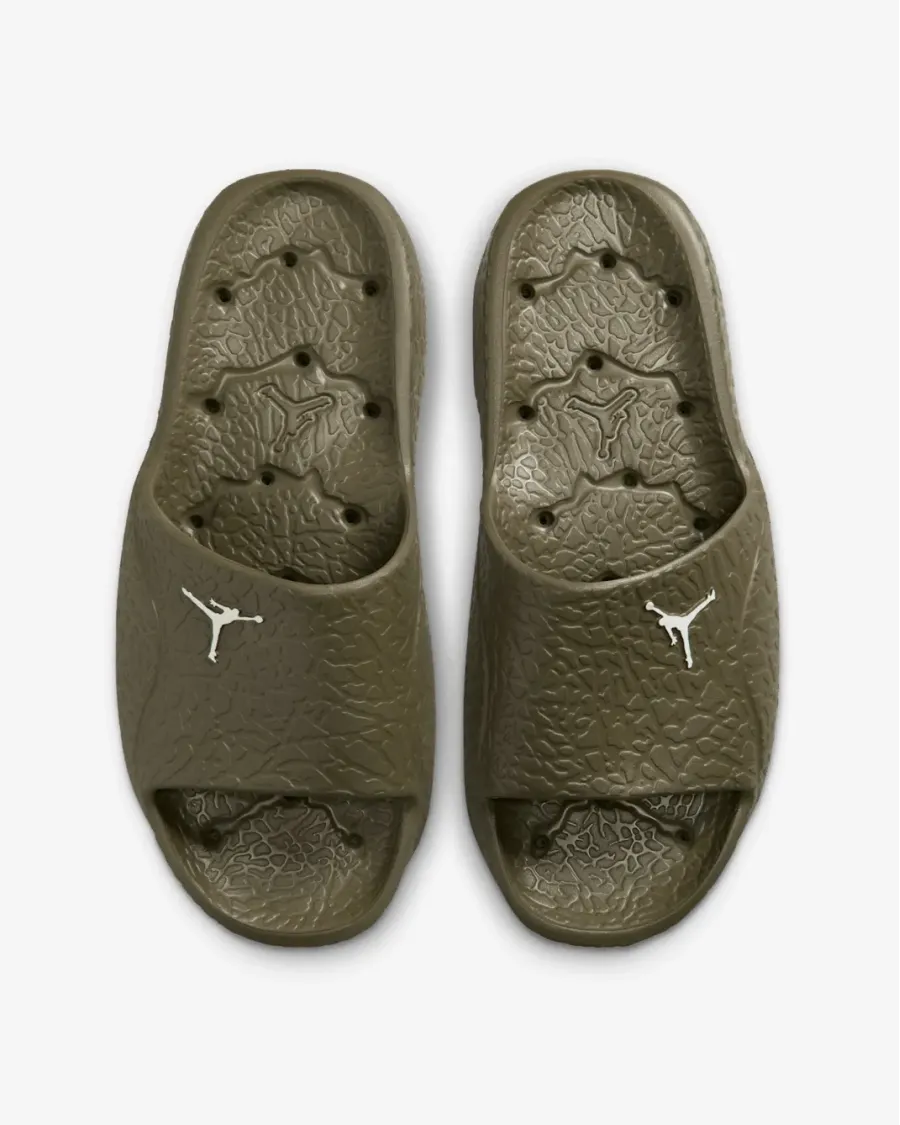 Тапочки Nike Air Jordan Franchise Shower HQ2163-201