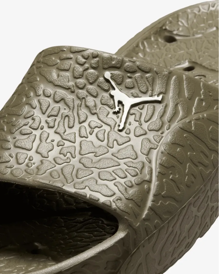 Тапочки Nike Air Jordan Franchise Shower HQ2163-201