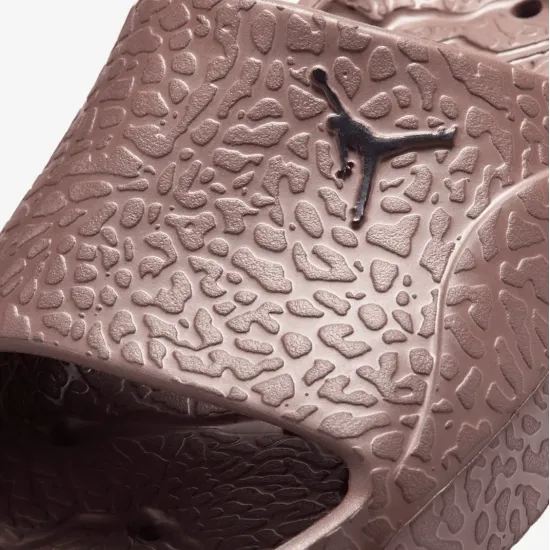 Тапочки Nike Air Jordan Franchise Shower HQ2163-500
