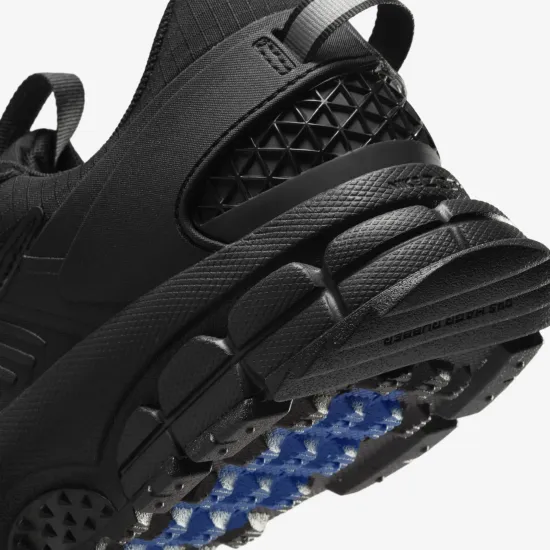 Кросівки Nike Zoom Vomero 5 Roam HQ2181-004