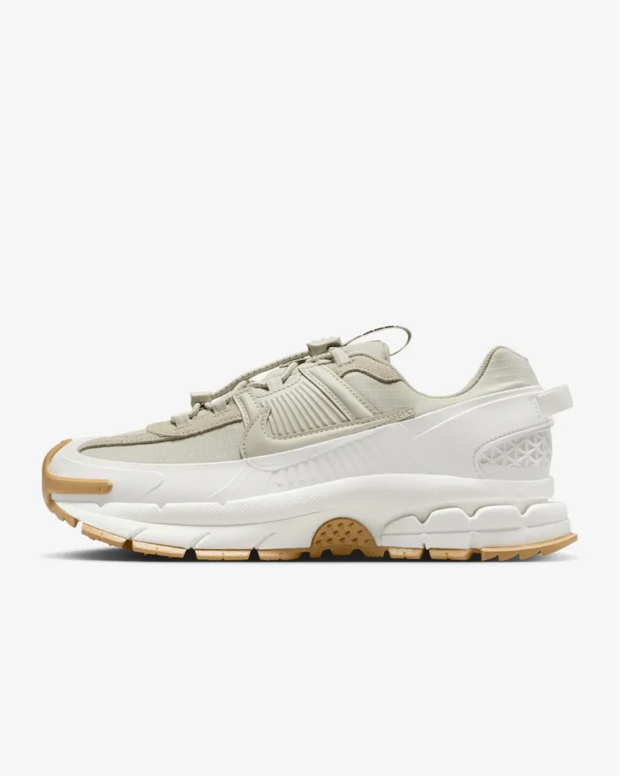 Кросівки Nike Zoom Vomero 5 Roam HQ2181-100