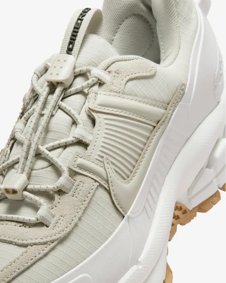Кросівки Nike Zoom Vomero 5 Roam HQ2181-100