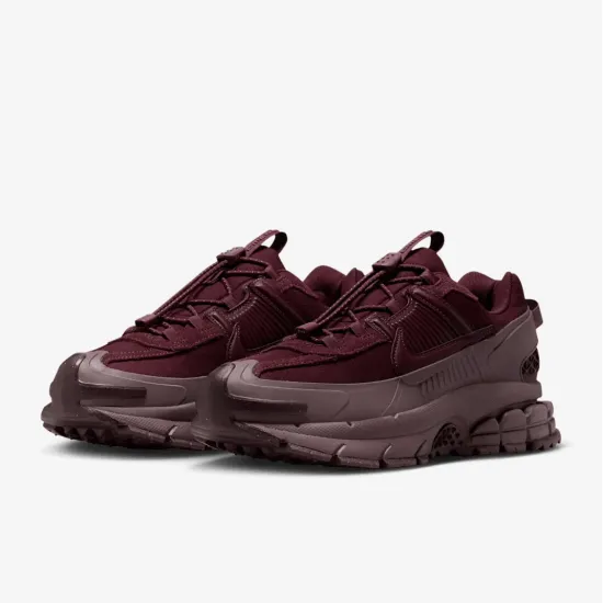 Кросівки Nike Zoom Vomero 5 Roam HQ2181-500