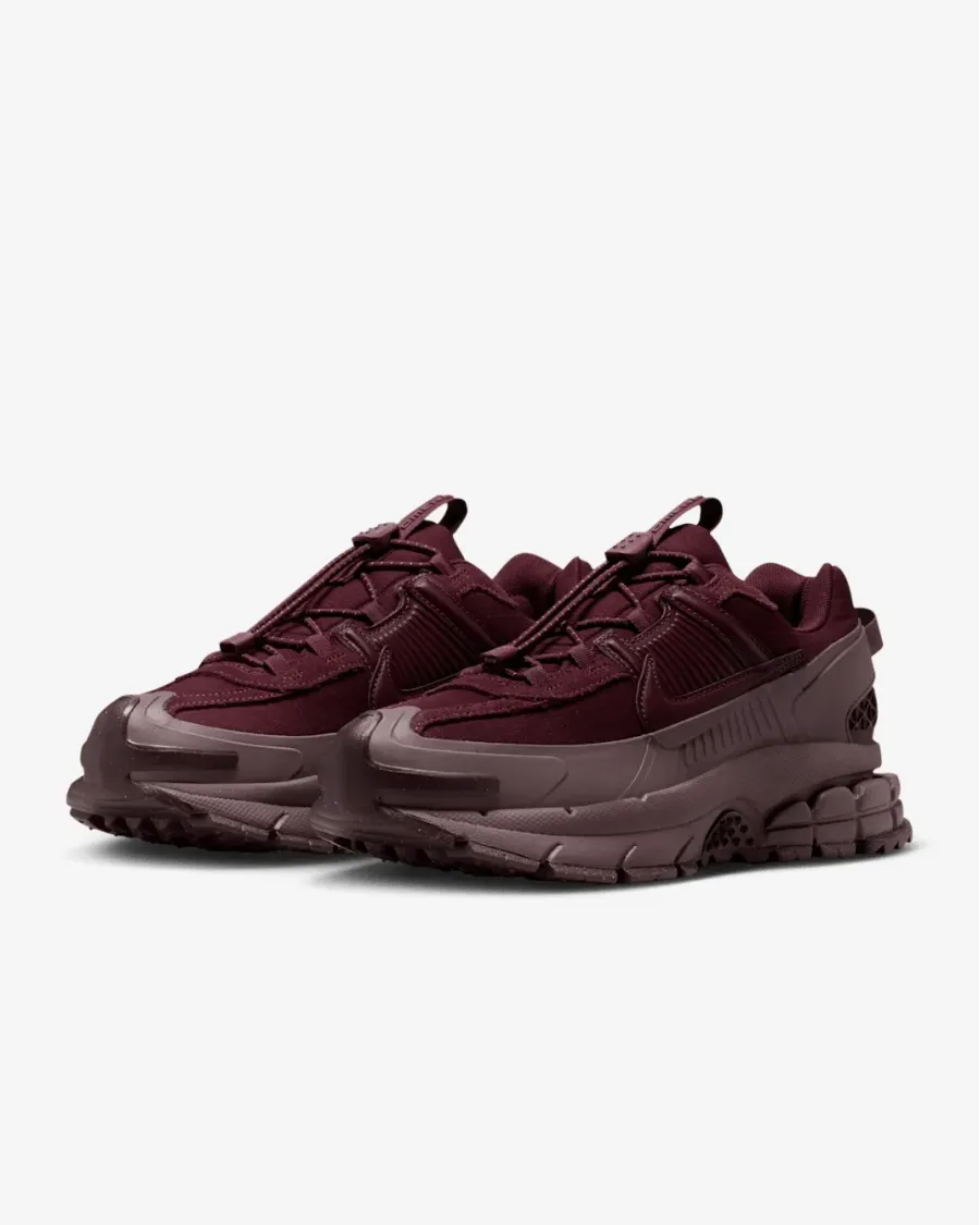 Кросівки Nike Zoom Vomero 5 Roam HQ2181-500