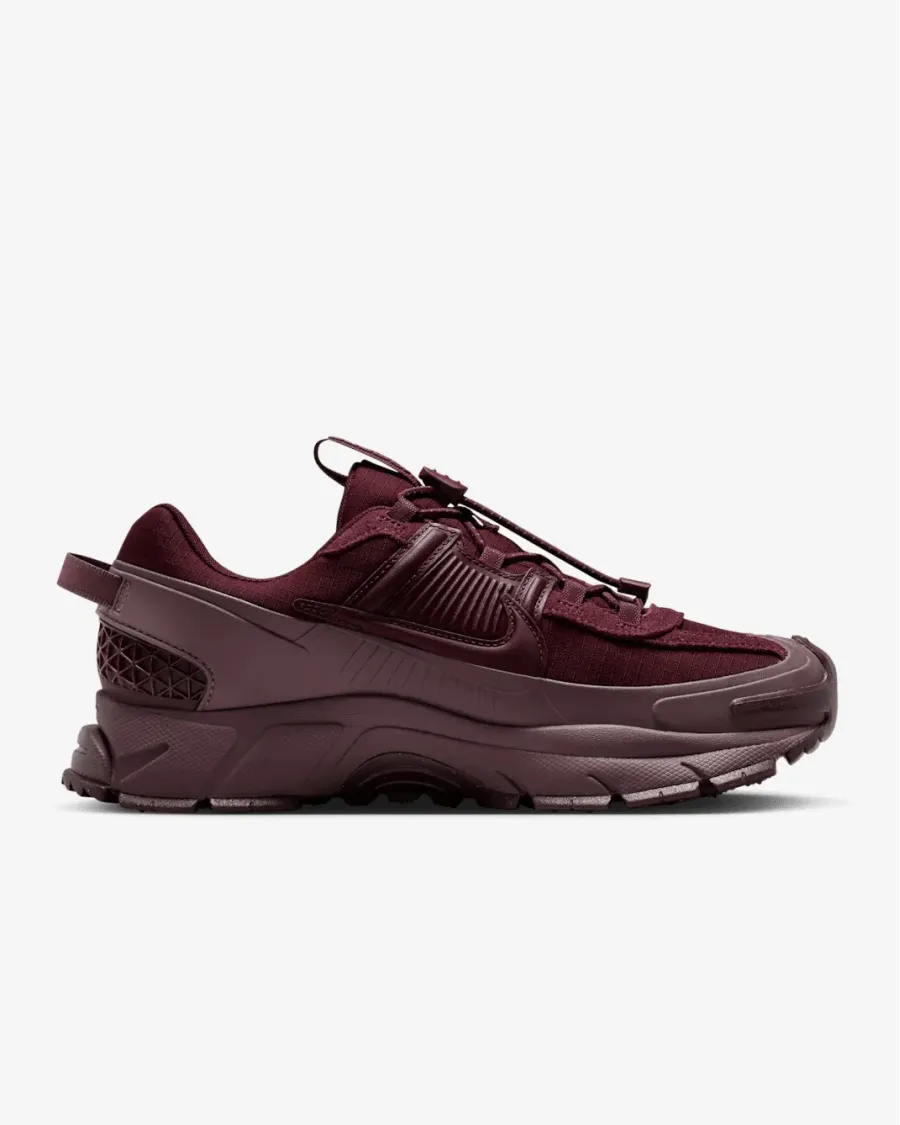 Кросівки Nike Zoom Vomero 5 Roam HQ2181-500