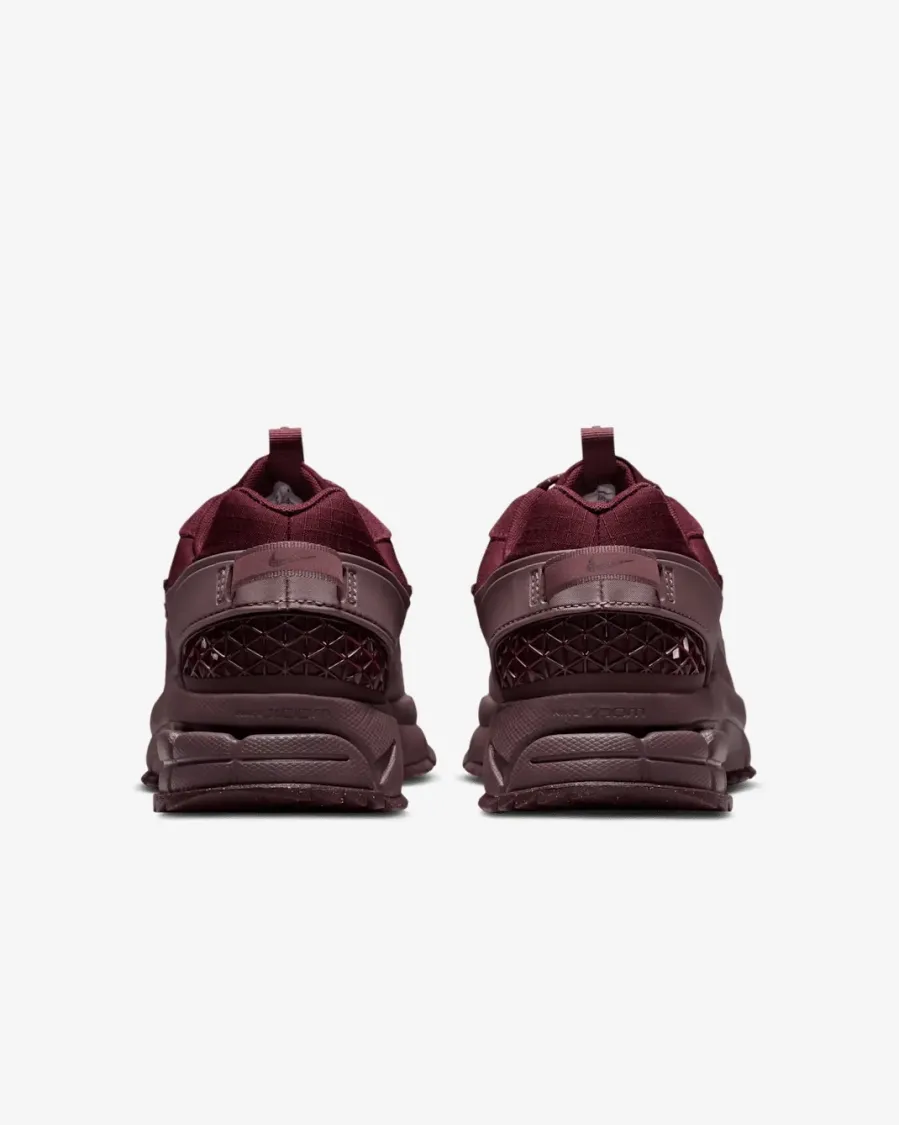 Кросівки Nike Zoom Vomero 5 Roam HQ2181-500