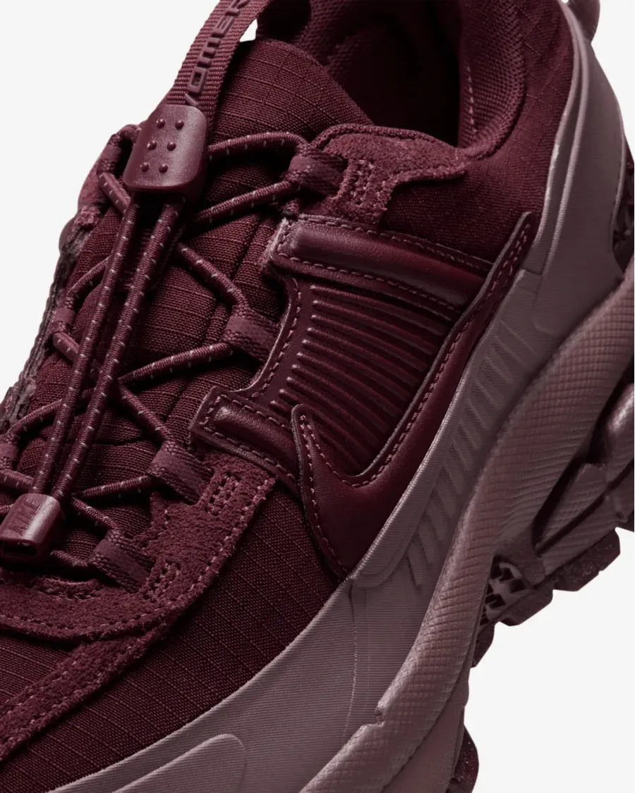 Кросівки Nike Zoom Vomero 5 Roam HQ2181-500