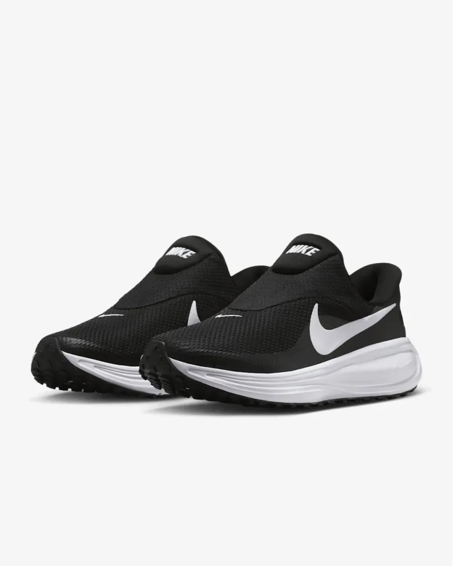 Кросівки Nike Revolution 8 EasyOn Road Running HQ2415-001