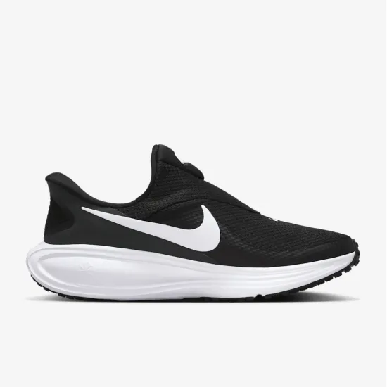 Кросівки Nike Revolution 8 EasyOn Road Running HQ2415-001