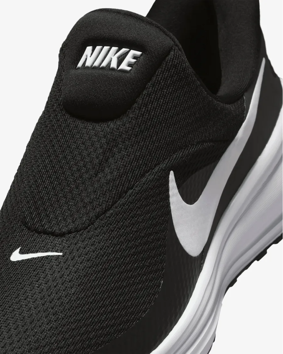 Кросівки Nike Revolution 8 EasyOn Road Running HQ2415-001