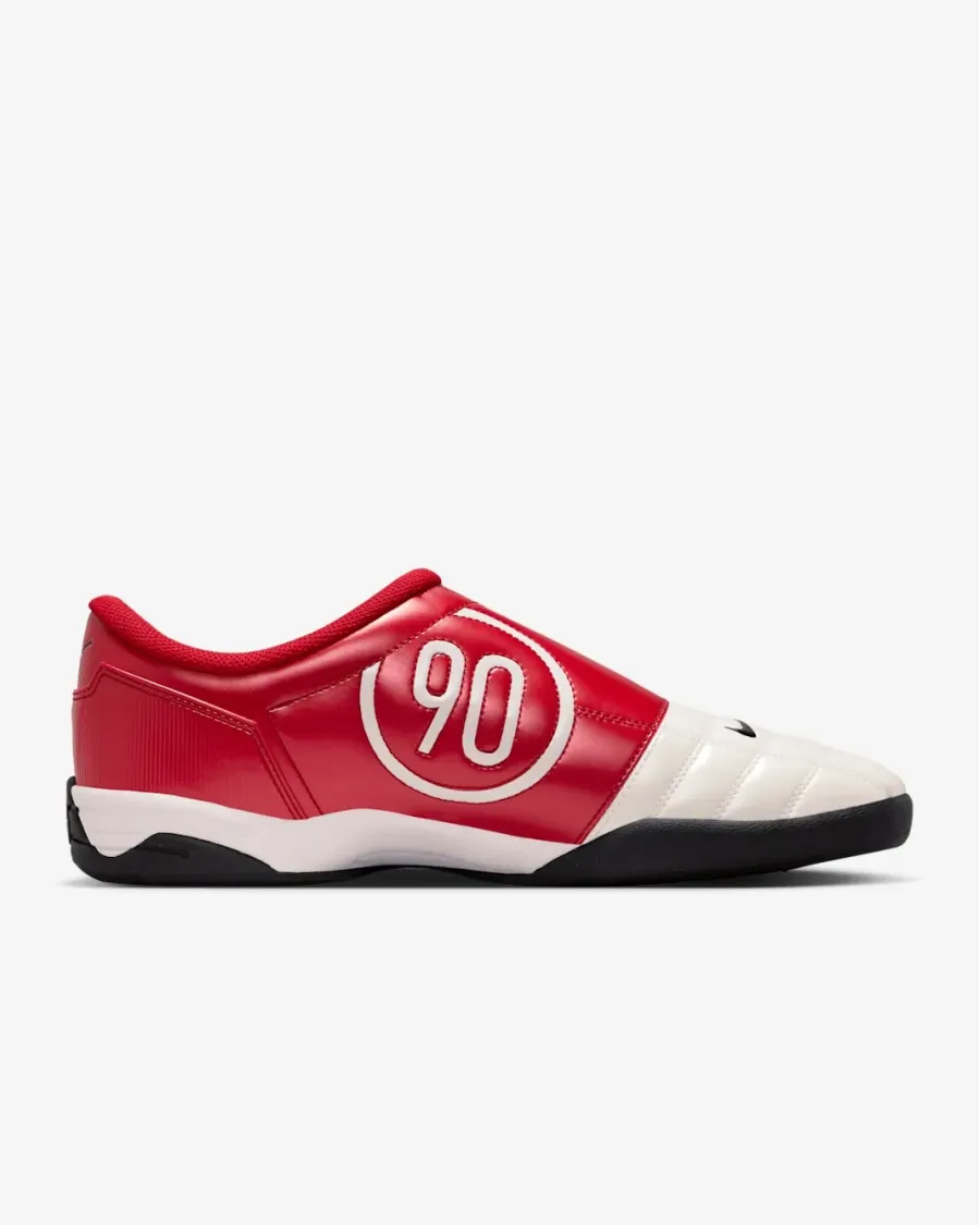 Кросівки Nike Total 90 III HQ2851-100