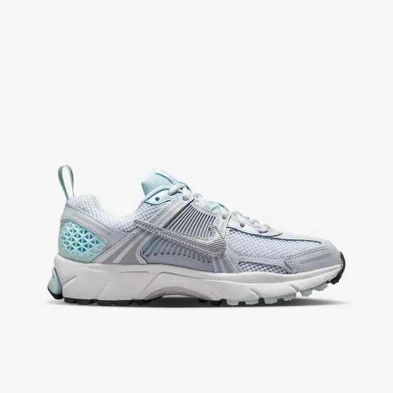 Кросівки Nike Zoom Vomero 5 HQ3255-043