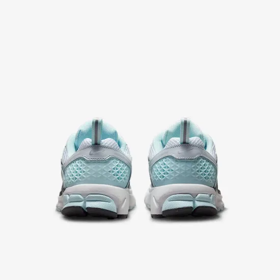 Кросівки Nike Zoom Vomero 5 HQ3255-043