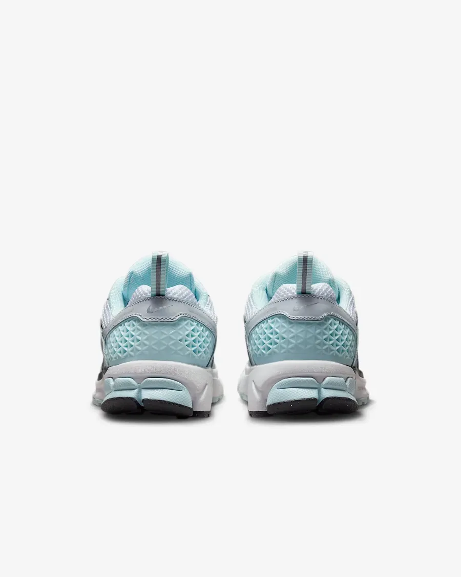 Кросівки Nike Zoom Vomero 5 HQ3255-043