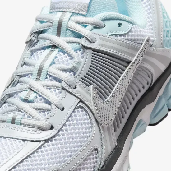 Кросівки Nike Zoom Vomero 5 HQ3255-043