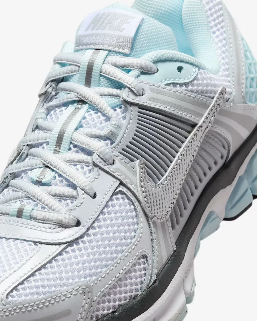 Кросівки Nike Zoom Vomero 5 HQ3255-043