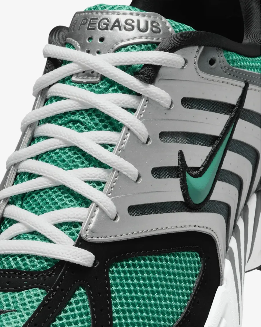 Кросівки Nike Air Pegasus 2K5 HQ3482-095