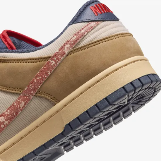 Кросівки Nike Dunk Low SE HQ3640-790