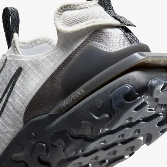 Кросівки Nike React Vision HQ3819-002