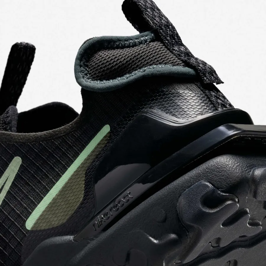Кросівки Nike React Vision HQ3819-005