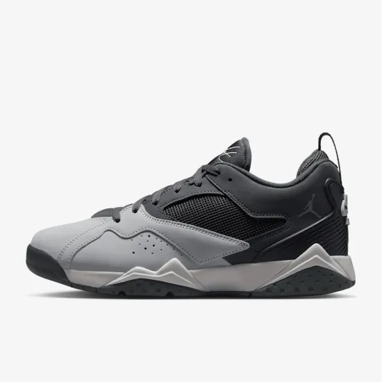 Кросівки Nike Air Jordan MVP 92 HQ3950-001