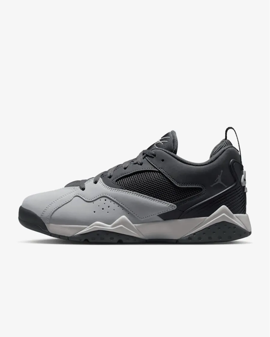 Кросівки Nike Air Jordan MVP 92 HQ3950-001