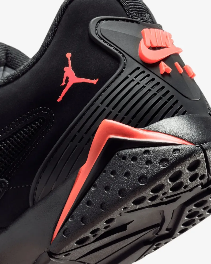 Кросівки Nike Air Jordan MVP 92 HQ3950-003