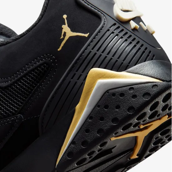 Кросівки Nike Air Jordan MVP 92 HQ3950-007
